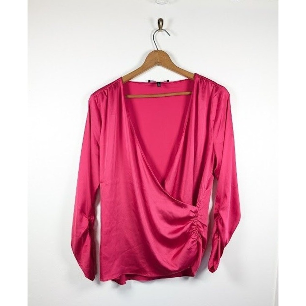 WHITE HOUSE BLACK MARKET  Faux Wrap Top‎ Size Large 3/4 Sleeve Ruch Satin Office